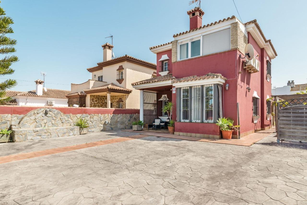 Villa Marty - Mayores De 25 Anos Chiclana de la Frontera Ngoại thất bức ảnh